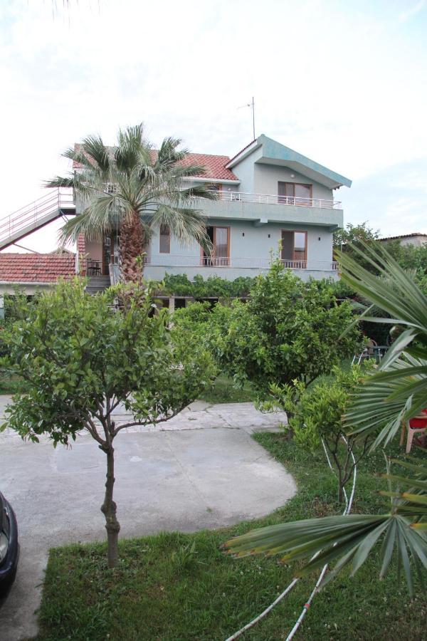 Shtepi Pushimi Apartamento Durrës Exterior foto