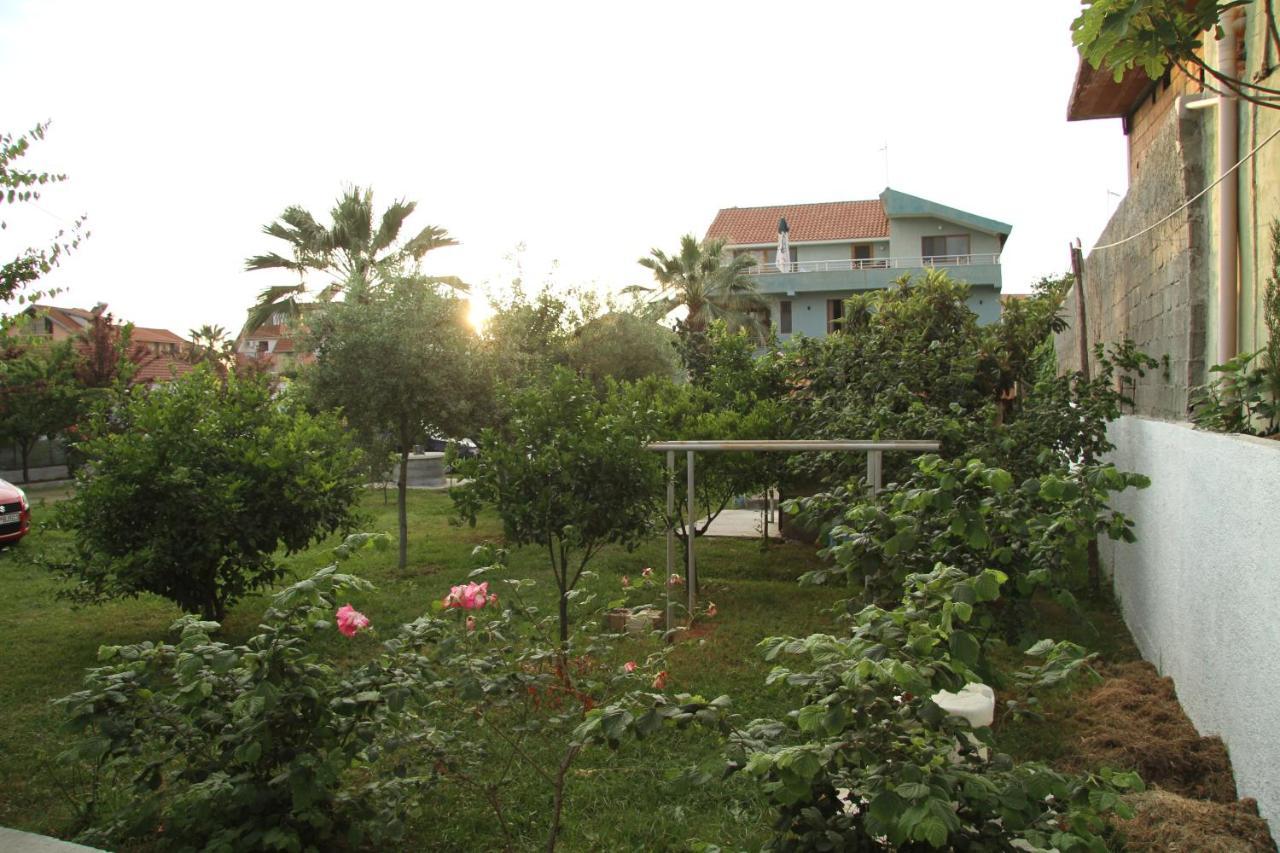 Shtepi Pushimi Apartamento Durrës Exterior foto